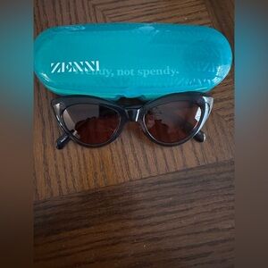 Zenni Women’s cat eye sunglasses with case no prescription brown in color